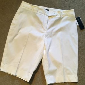 Jones New York Womens White Bermudas Sz 8